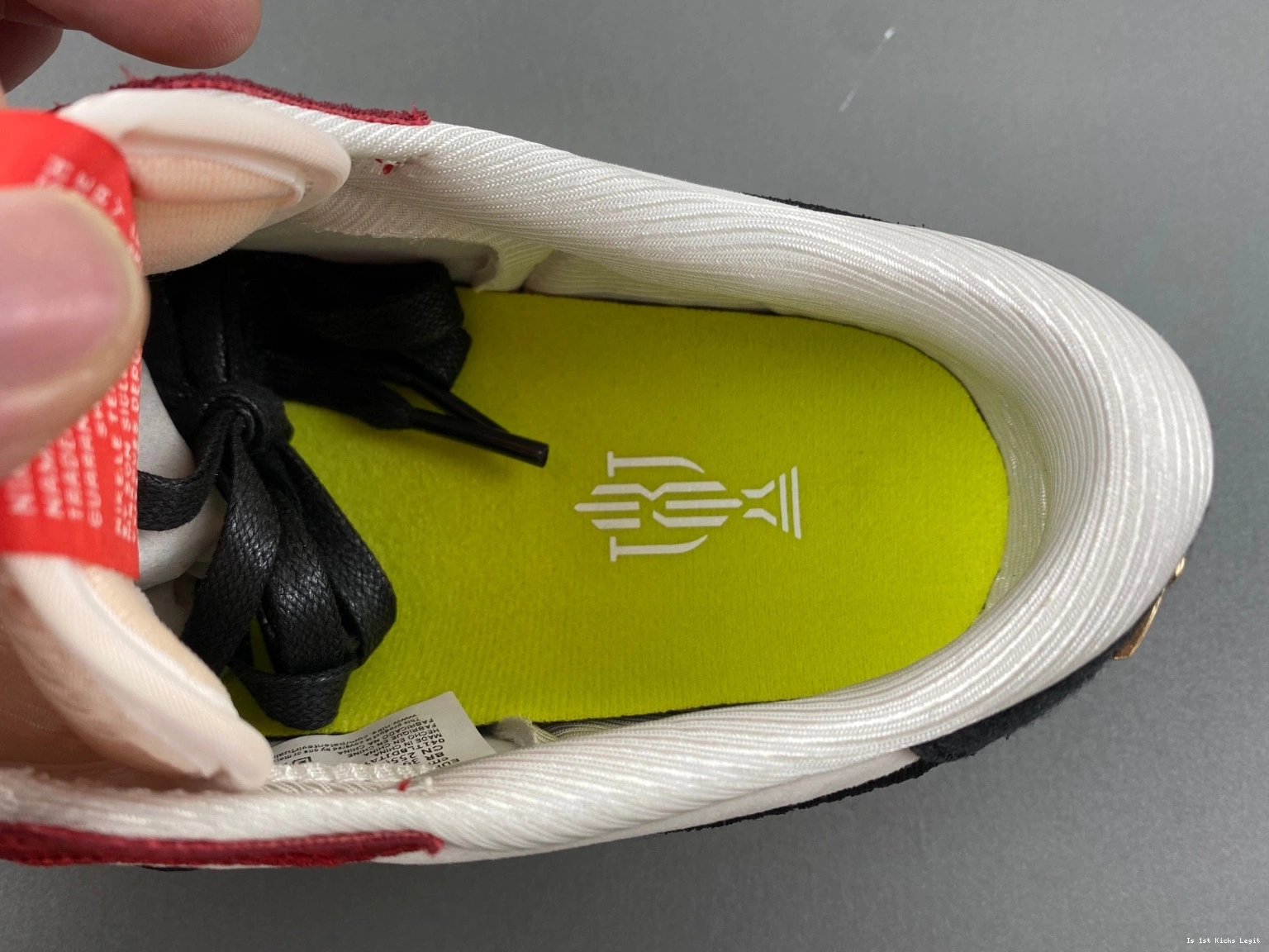 OG 1 Air Jordan Low Trophy Room FN0432-100 0413